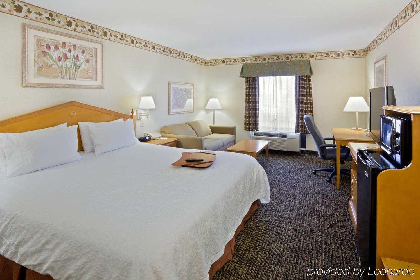 Hampton Inn Cleveland-Airport/Tiedeman Road Brooklyn Room photo