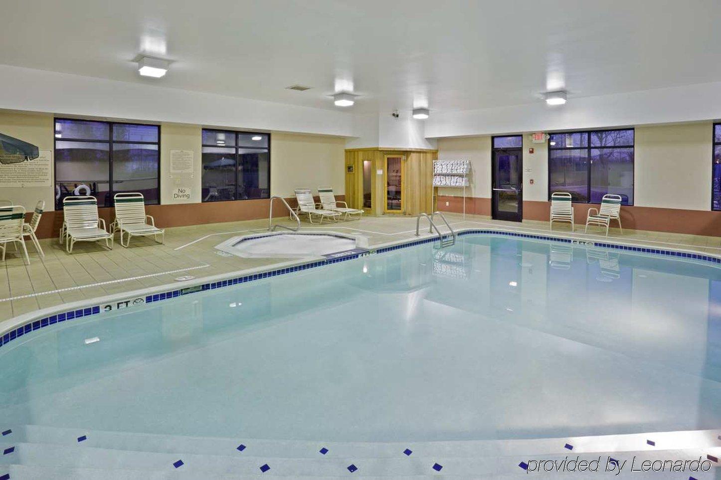 Hampton Inn Cleveland-Airport/Tiedeman Road Brooklyn Facilities photo