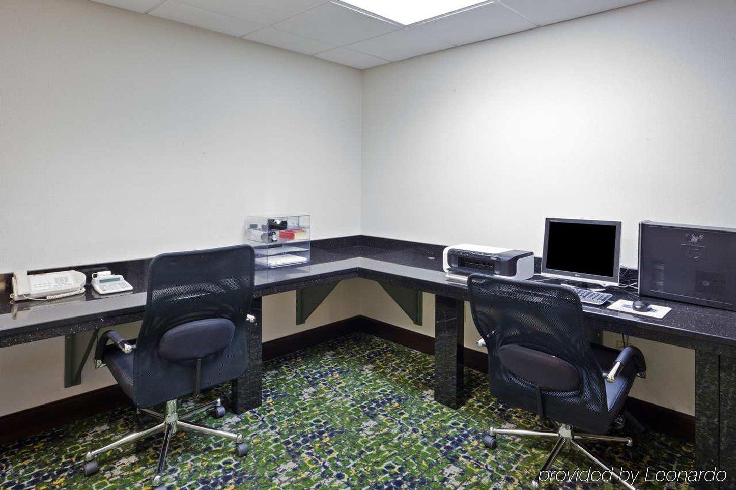 Hampton Inn Cleveland-Airport/Tiedeman Road Brooklyn Facilities photo